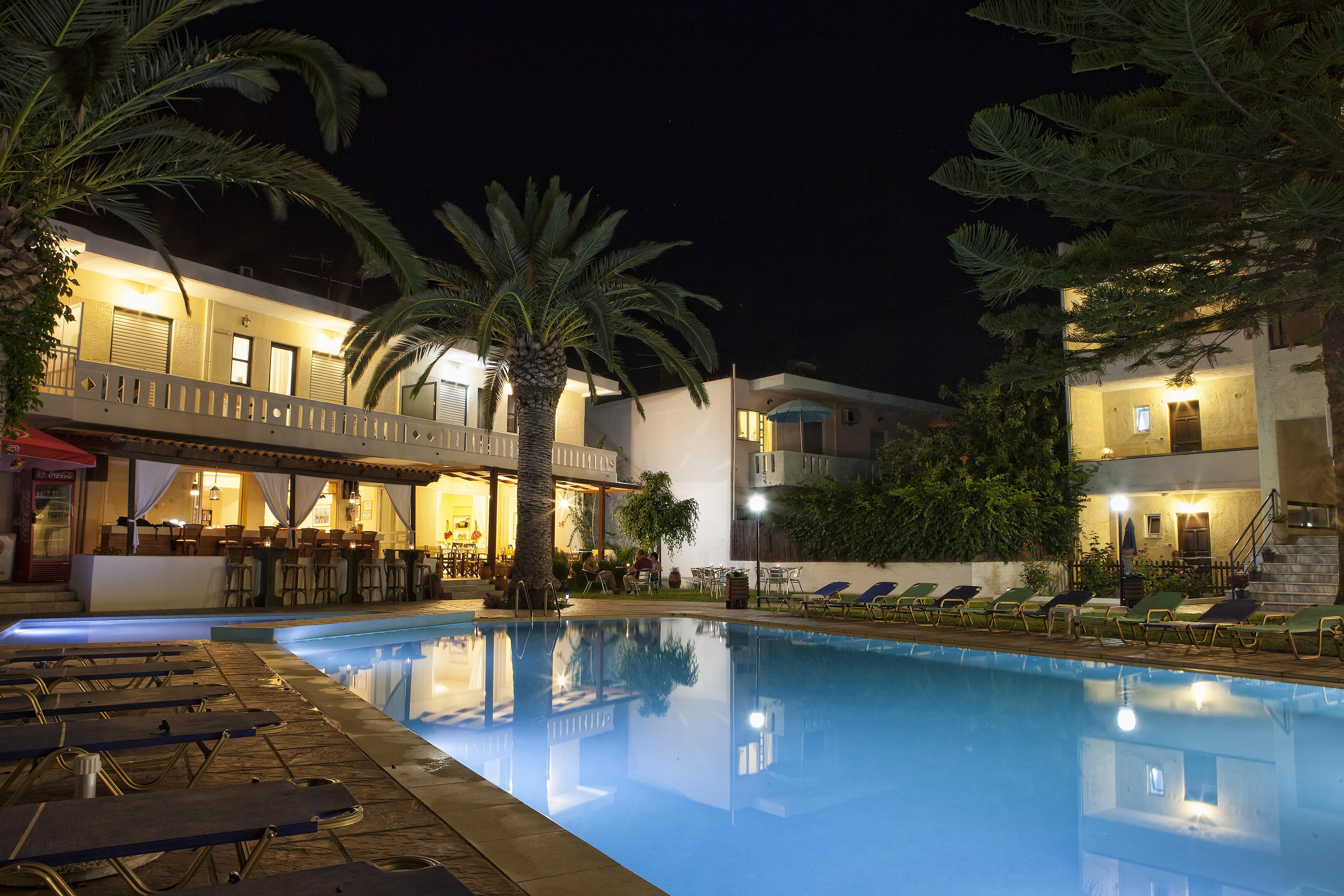 Cretan Sun Lejlighedshotel Adelianos Kampos Eksteriør billede