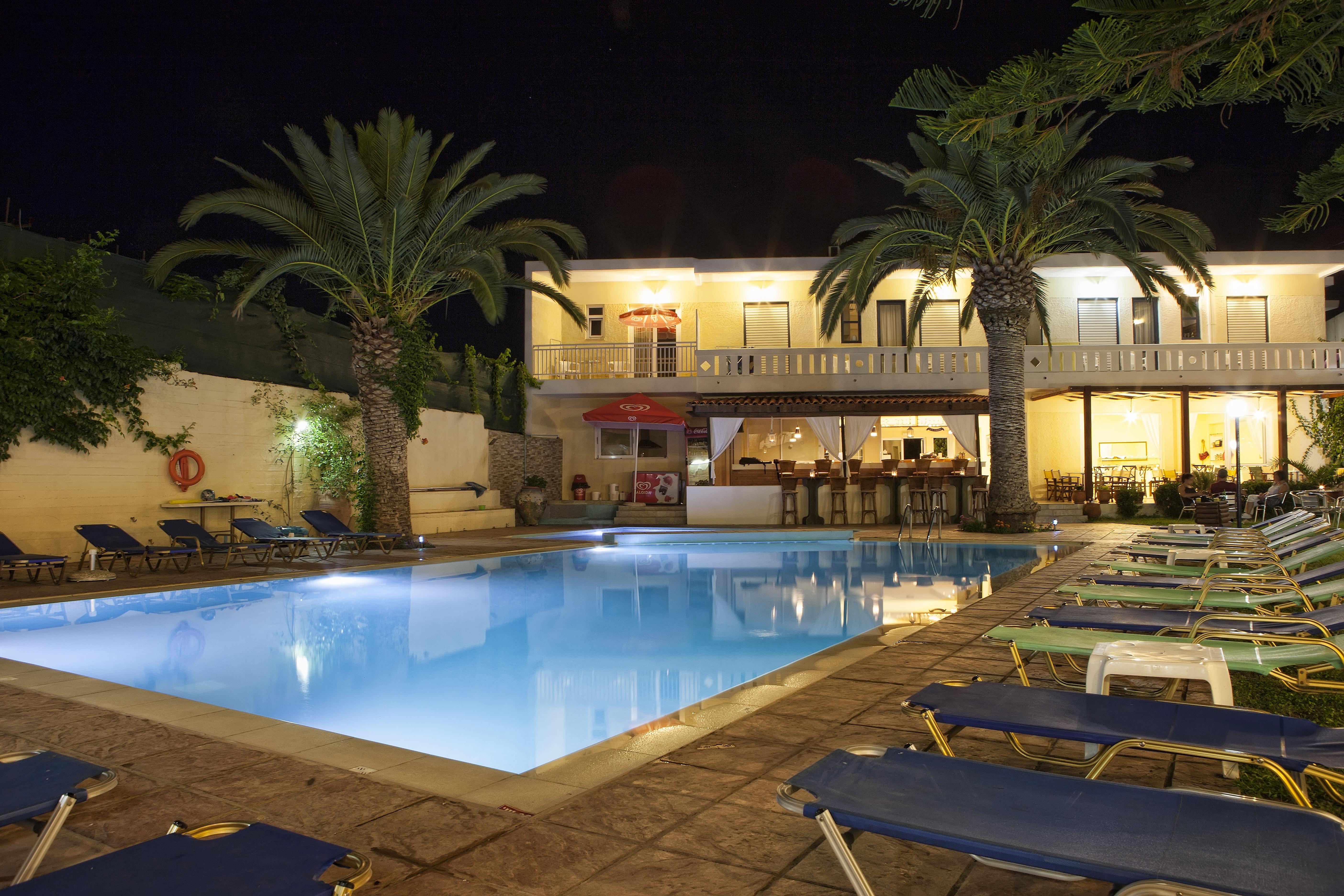 Cretan Sun Lejlighedshotel Adelianos Kampos Eksteriør billede