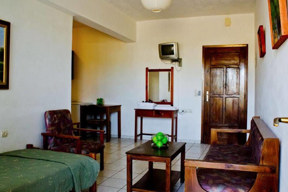 Cretan Sun Lejlighedshotel Adelianos Kampos Eksteriør billede