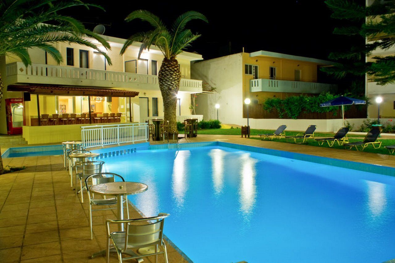 Cretan Sun Lejlighedshotel Adelianos Kampos Eksteriør billede