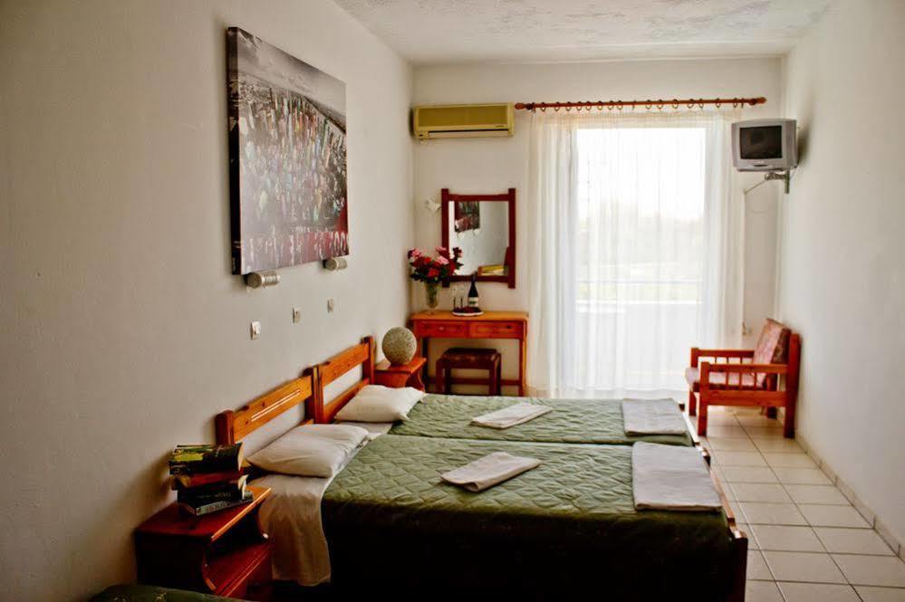 Cretan Sun Lejlighedshotel Adelianos Kampos Eksteriør billede